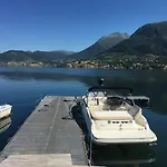 Fjord アパート *