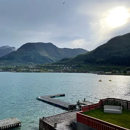 Fjord アパート